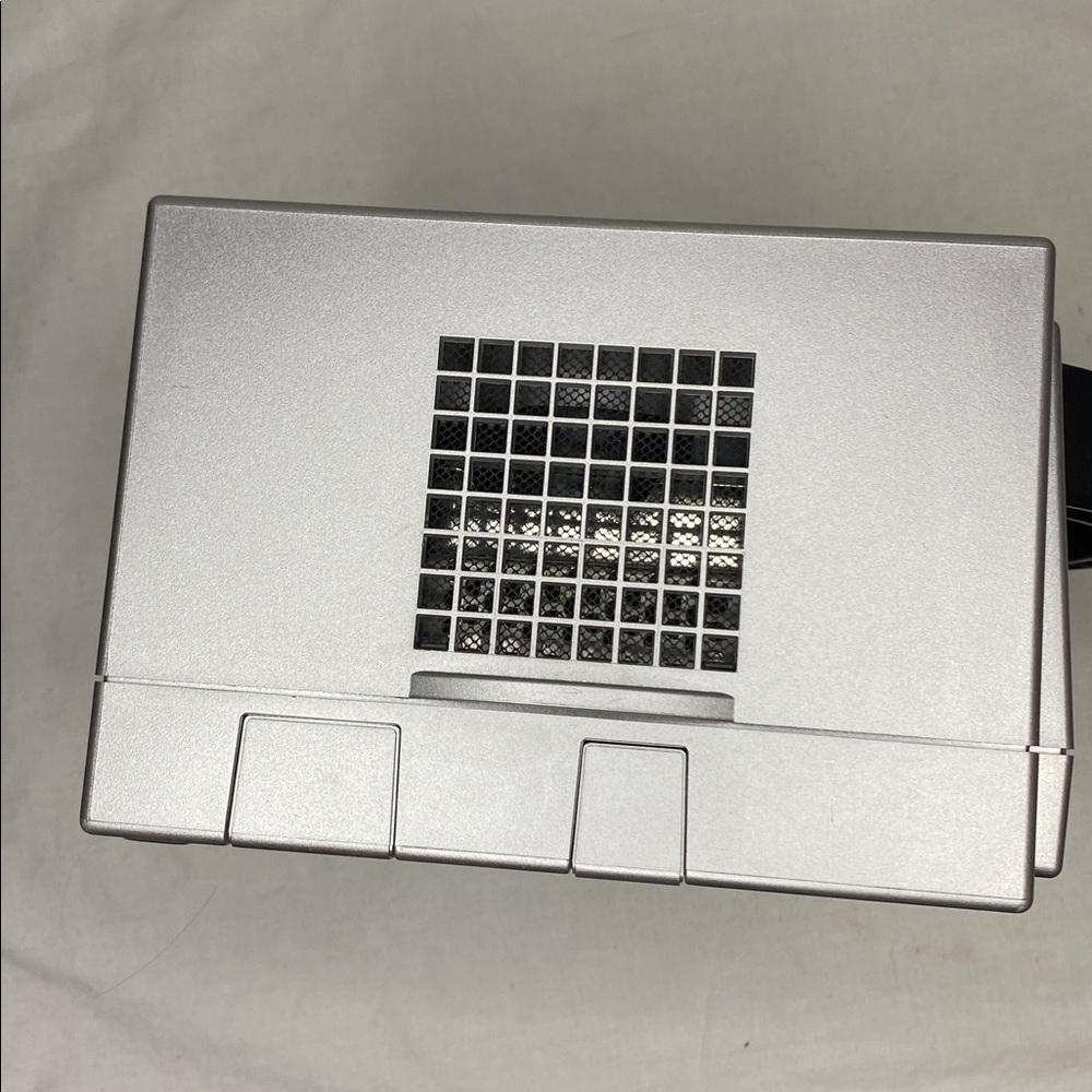 Nintendo GameCube Silver DOL-001 (USA) CONSOLE ONLY - Picture 6 of 7